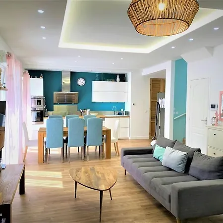 Maison Avec Piscine Et Parking A 1,3km Des Plages Cagnes-sur-Mer